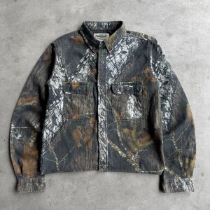Vintage 00s Camo Long Sleeve Button-Up Shirt